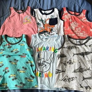 🌈BOGO 50% off Anything with a 🌈! 6Pk Bundle of Old Navy 3T Tanks